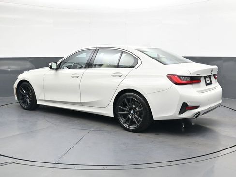Used 2019 BMW 330i xDrive Sedan w/ Convenience Package AWD/4WD image 6