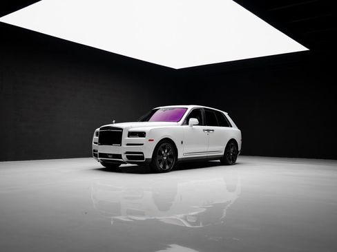 Used 2024 Rolls-Royce Cullinan w/ Cullinan Package AWD/4WD image 88