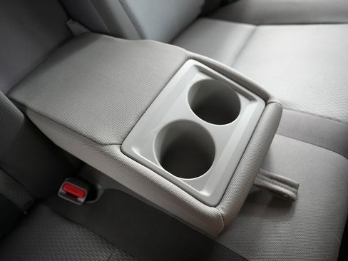 Used 2019 Toyota Corolla LE w/ Carpet Mat Package (TMS) image 36