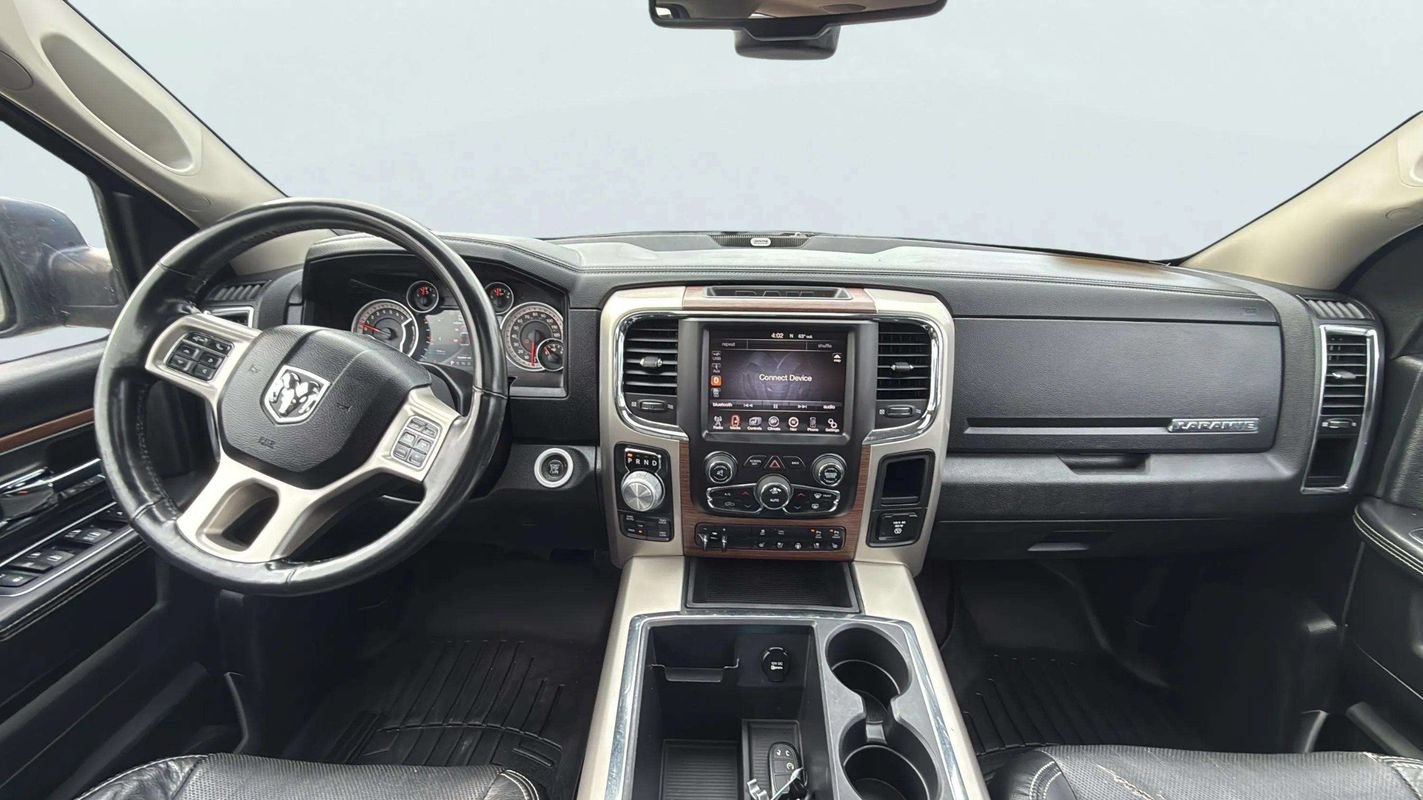 Used 2014 RAM 1500 Laramie w/ Convenience Group AWD/4WD image 10