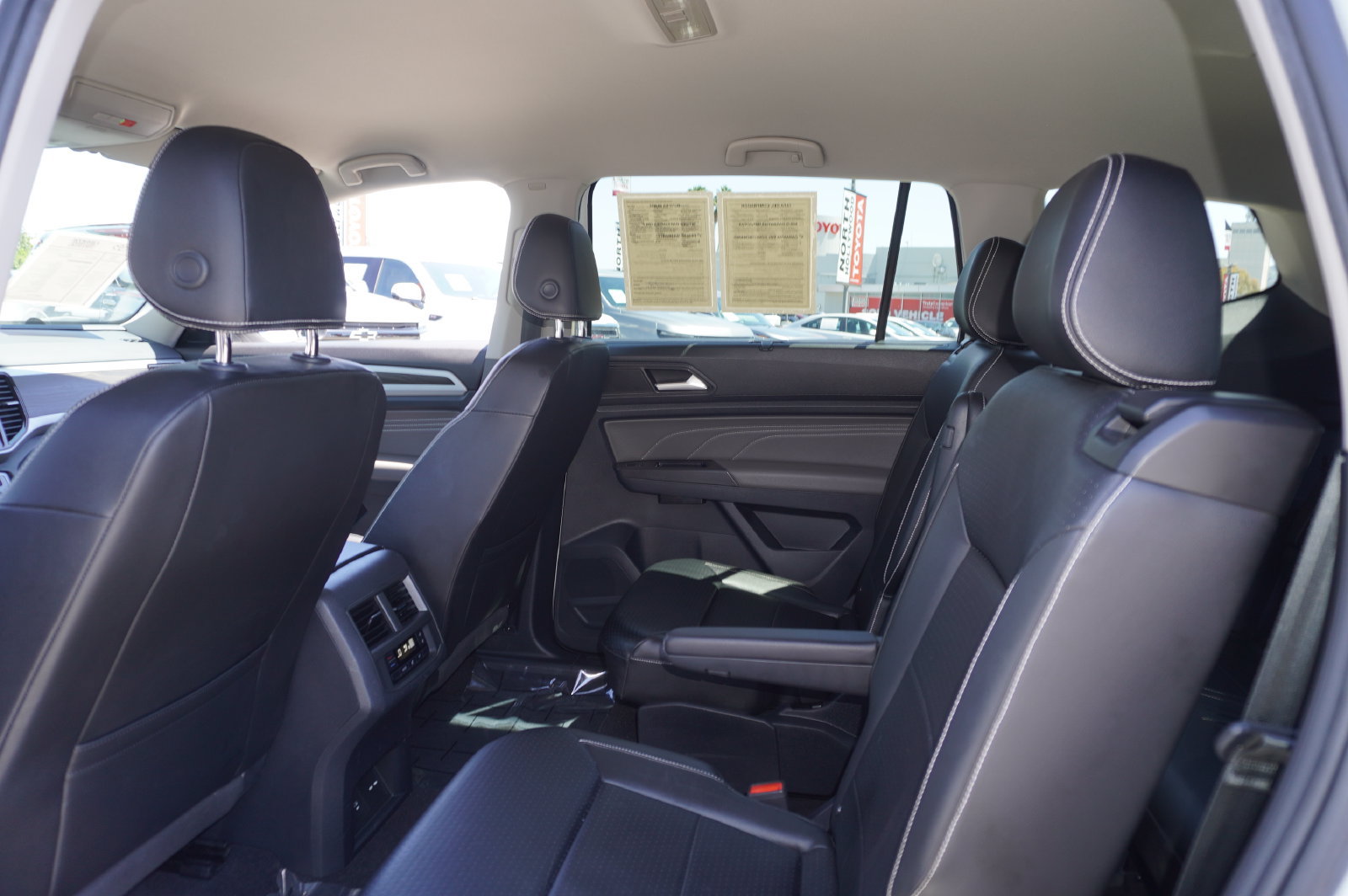 Used 2022 Volkswagen Atlas SE FWD image 10
