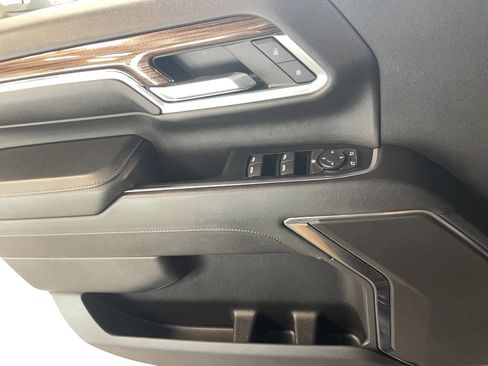 Used 2024 Chevrolet Silverado 2500 LT w/ Convenience Package image 18