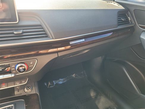 Used 2018 Audi Q5 2.0T Premium Plus w/ Premium Plus Package image 28