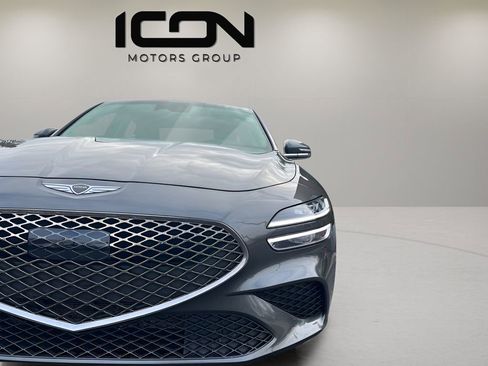 Used 2025 Genesis G70 2.5T image 10