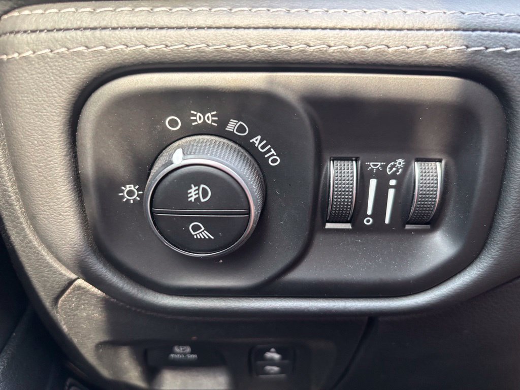 Used 2020 RAM 1500 Limited AWD/4WD image 25