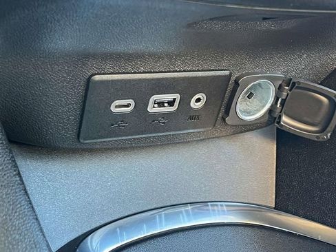 Used 2024 Chevrolet Malibu LT image 25