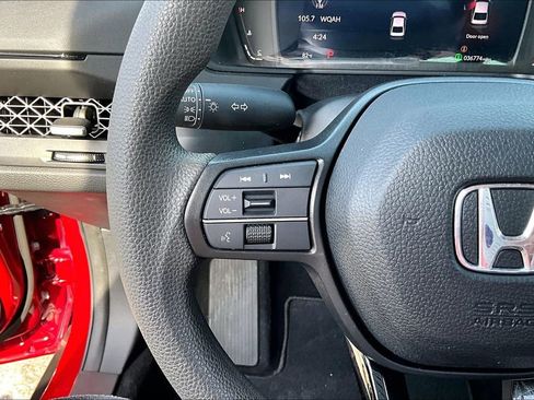 Used 2023 Honda Accord EX image 11