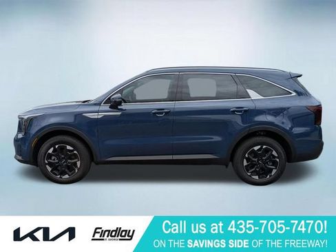 Used 2025 Kia Sorento S w/ Panoramic Sunroof Package AWD/4WD image 4