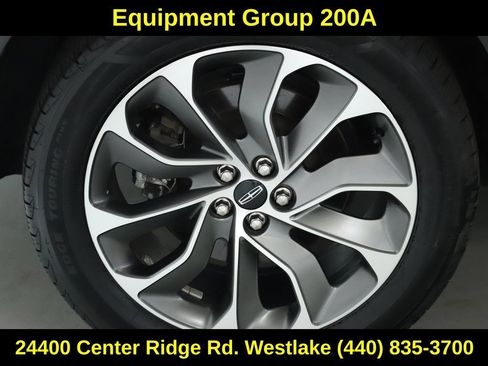 Certified 2021 Lincoln Nautilus Reserve AWD/4WD image 12