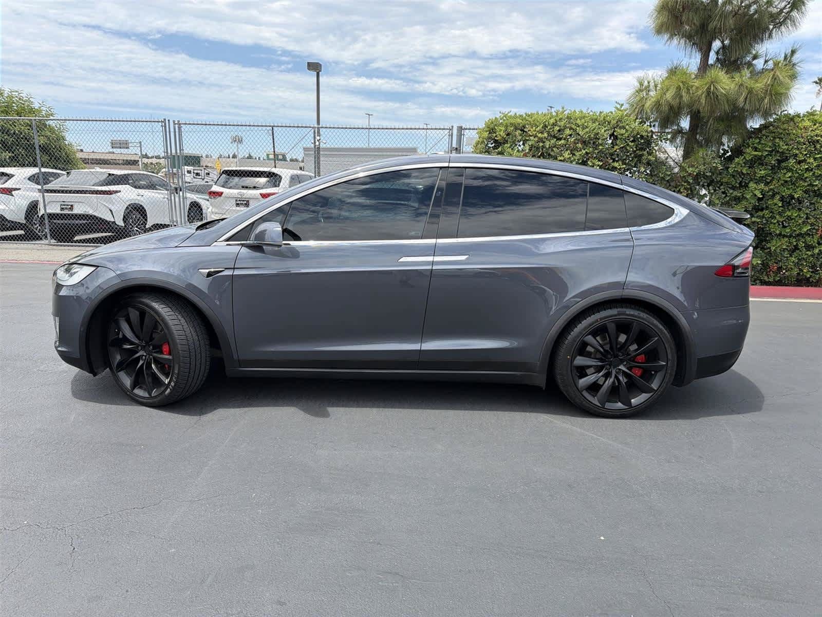 Used 2020 Tesla Model X Performance AWD/4WD image 4