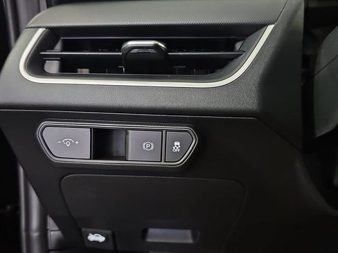 Used 2025 Kia K4 FWD image 24