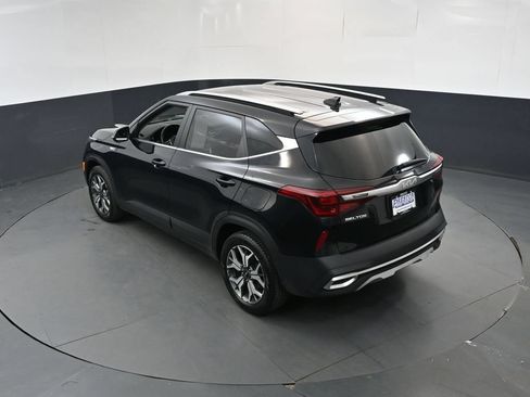 Used 2023 Kia Seltos EX AWD/4WD image 31