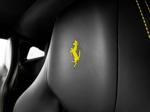 Used 2018 Ferrari 488 GTB image 8