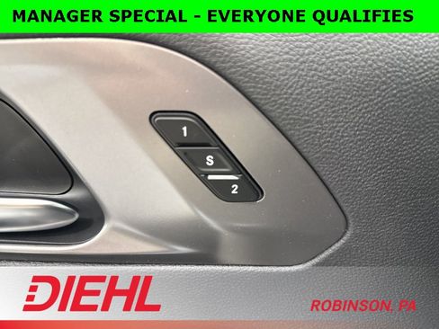 New 2026 Chrysler Pacifica Select w/ S Appearance Package image 27