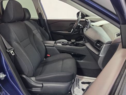 Used 2023 Nissan Rogue S FWD image 16