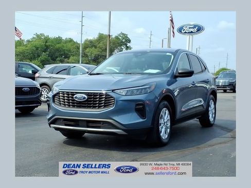 Certified 2023 Ford Escape Active AWD/4WD image 1