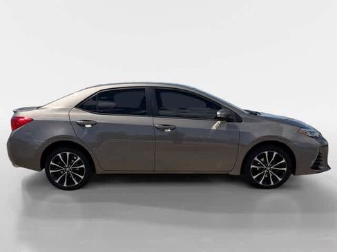 Used 2019 Toyota Corolla XSE FWD image 6