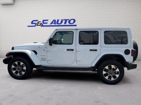 Used 2023 Jeep Wrangler Unlimited Sahara w/ Cold Weather Group AWD/4WD image 2