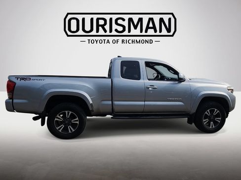 Used 2016 Toyota Tacoma TRD Sport w/ Towing Package RWD image 7