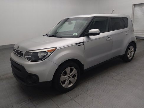 Used 2018 Kia Soul FWD image 2