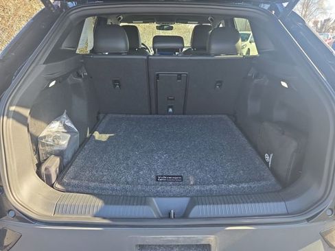 Used 2023 Volkswagen ID.4 Pro S Plus image 12