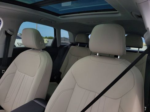 New 2026 Audi Q3 quattro 2.0T AWD/4WD image 16