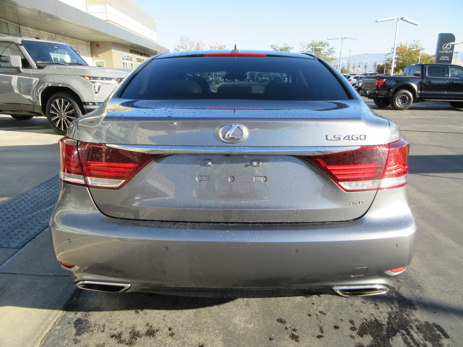 Used 2013 Lexus LS 460 AWD w/ Comfort Pkg image 7