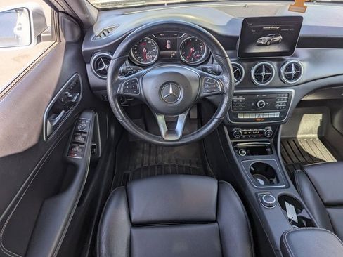 Used 2019 Mercedes-Benz GLA 250 4MATIC image 25