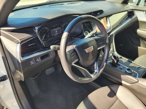 Used 2024 Cadillac XT6 Premium Luxury FWD image 14