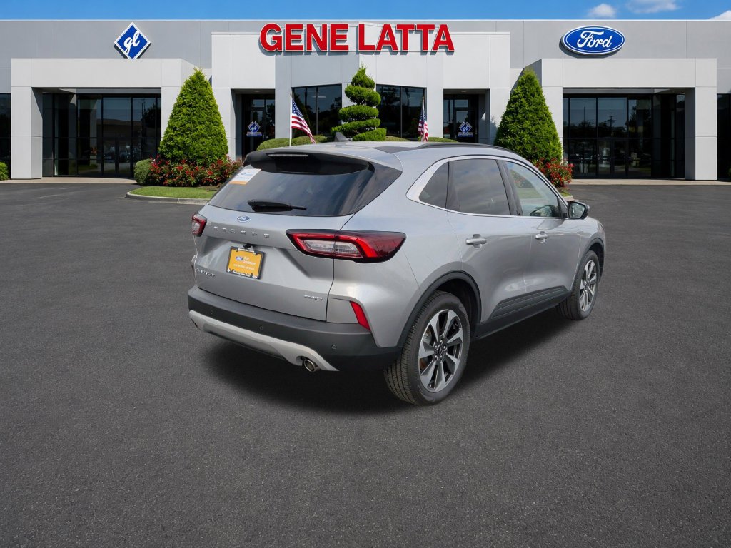 Certified 2023 Ford Escape Platinum AWD/4WD image 7