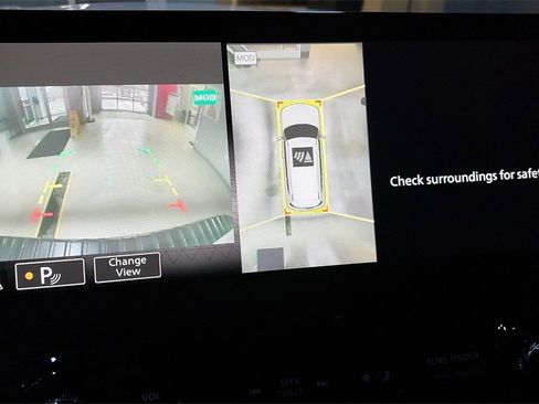 Used 2021 Nissan Armada Platinum w/ Captain's Chairs Package image 23