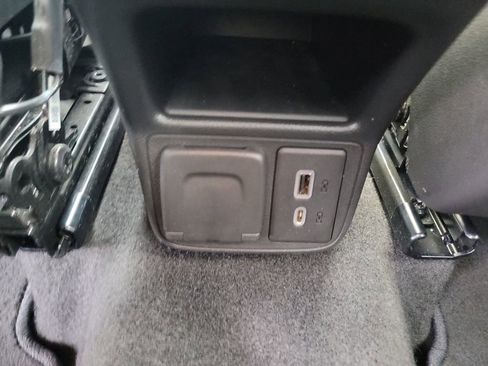 Used 2021 Buick Encore GX Essence w/ Advanced Technology Package AWD/4WD image 13