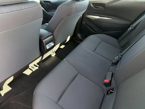 Certified 2025 Toyota Corolla LE FWD image 10