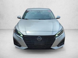 Used 2023 Nissan Altima 2.5 SV FWD video 2