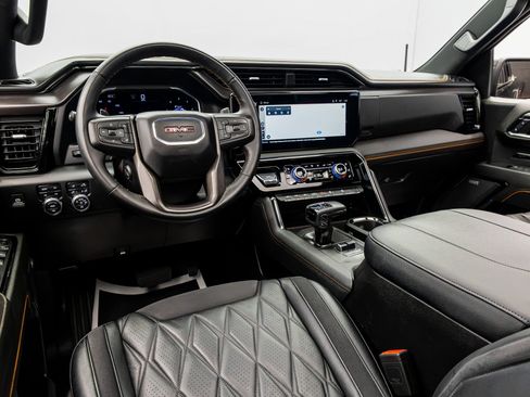 Used 2024 GMC Sierra 1500 AT4 w/ Technology Package AWD/4WD image 37