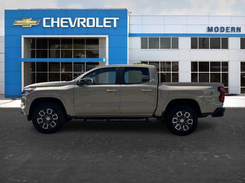 Used 2023 Chevrolet Colorado Z71 w/ Advanced Trailering Package AWD/4WD image 2