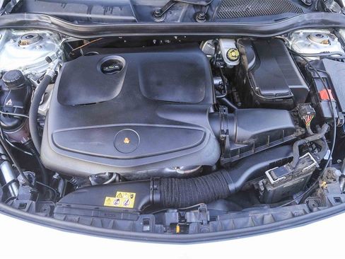 Used 2019 Mercedes-Benz CLA 250 image 24