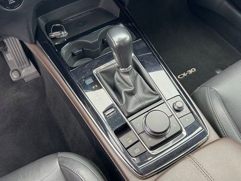 Used 2024 MAZDA CX-30 AWD 2.5 S w/ Premium Package image 26