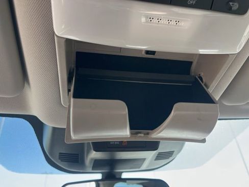 Used 2021 Nissan Rogue SV image 29