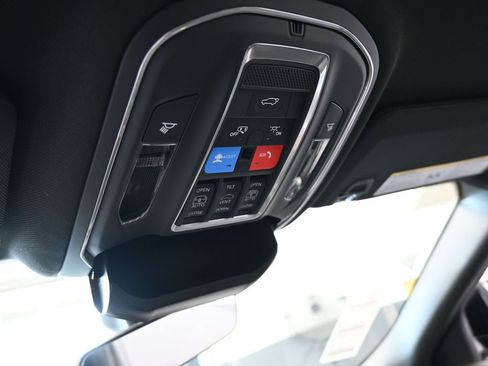 New 2025 Jeep Grand Cherokee L Limited w/ Black Appearance Package image 23