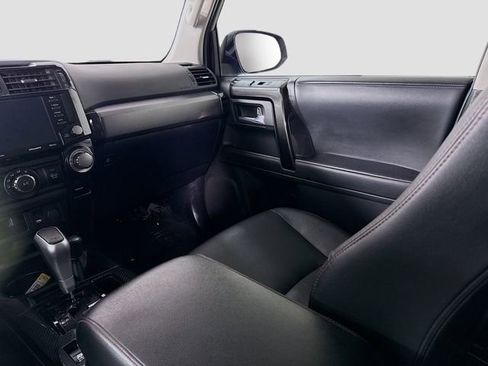 Certified 2021 Toyota 4Runner TRD Off-Road Premium w/ Moonroof Package AWD/4WD image 24