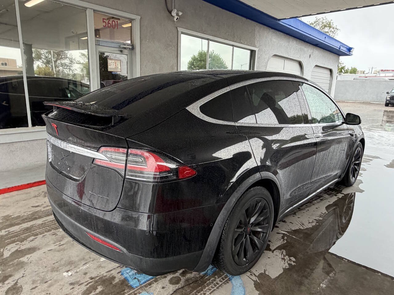 Used 2020 Tesla Model X AWD/4WD image 5