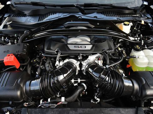 Used 2024 Ford Mustang GT Premium w/ GT Performance Package RWD image 25