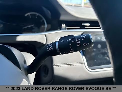 Used 2023 Land Rover Range Rover Evoque SE AWD/4WD image 28