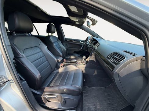 Used 2017 Volkswagen GTI Autobahn FWD image 13