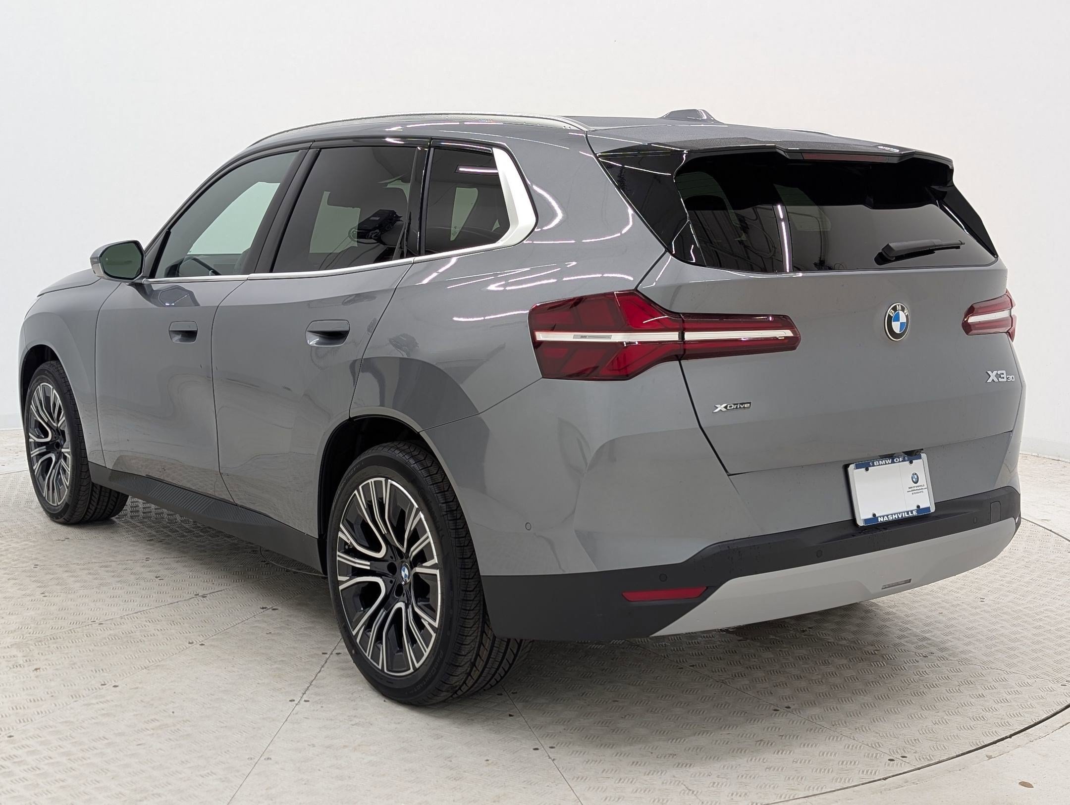 Used 2026 BMW X3 xDrive30i w/ Premium Package AWD/4WD image 3