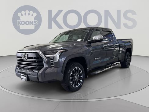 Used 2023 Toyota Tundra SR5 w/ SR5 Premium Package AWD/4WD image 5