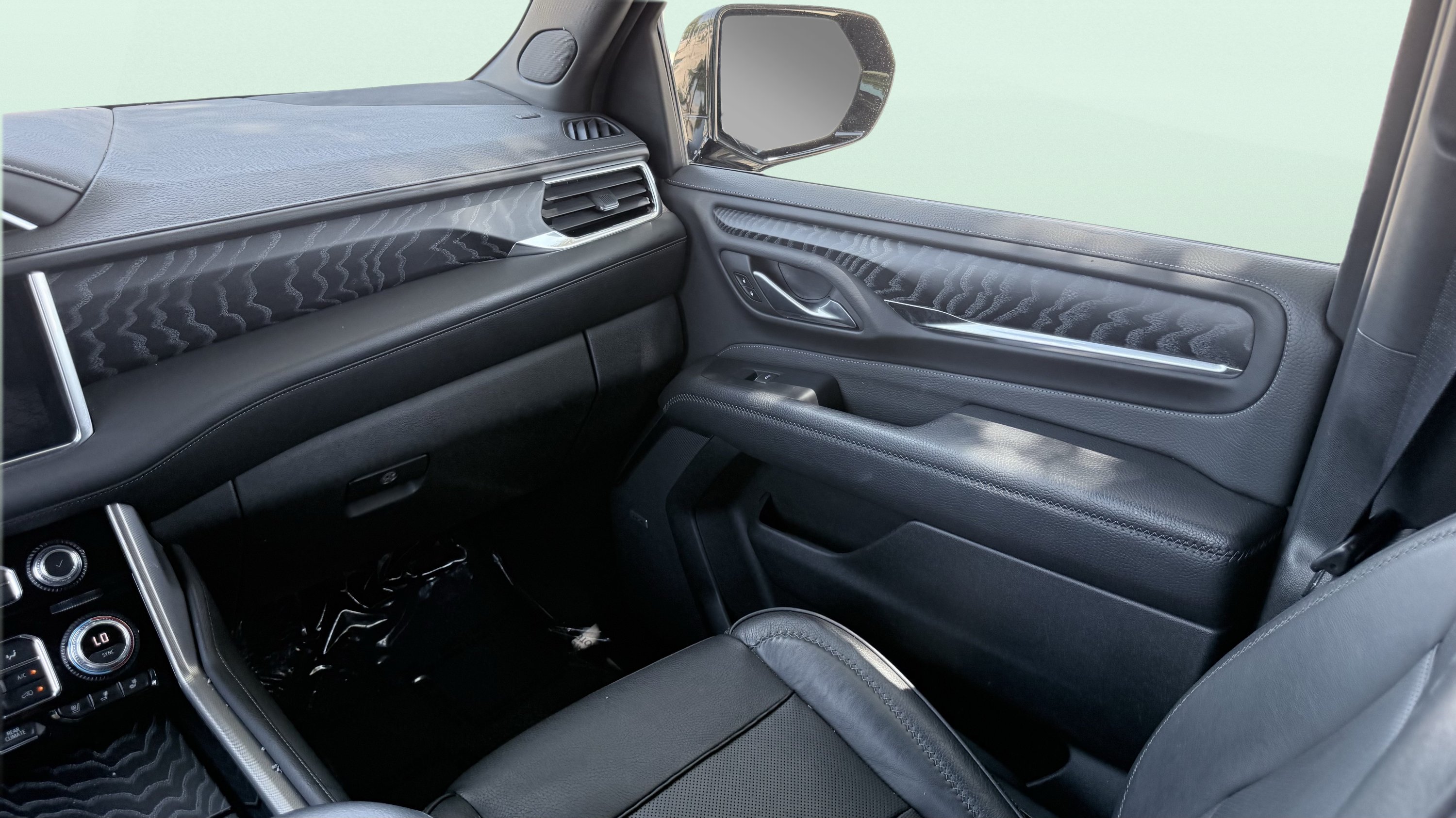 Used 2023 GMC Yukon Denali AWD/4WD image 55