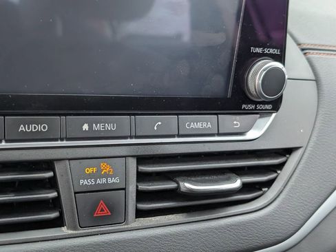 Used 2021 Nissan Altima 2.5 SR image 16