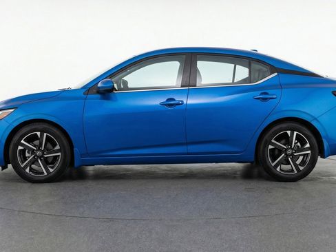 Used 2025 Nissan Sentra SV FWD image 5